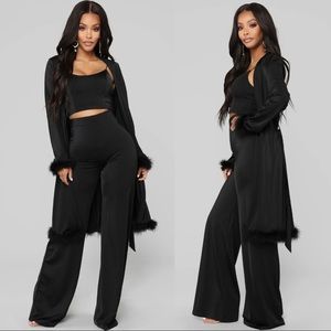 Where's My Butler Black Robe with Feathers XS